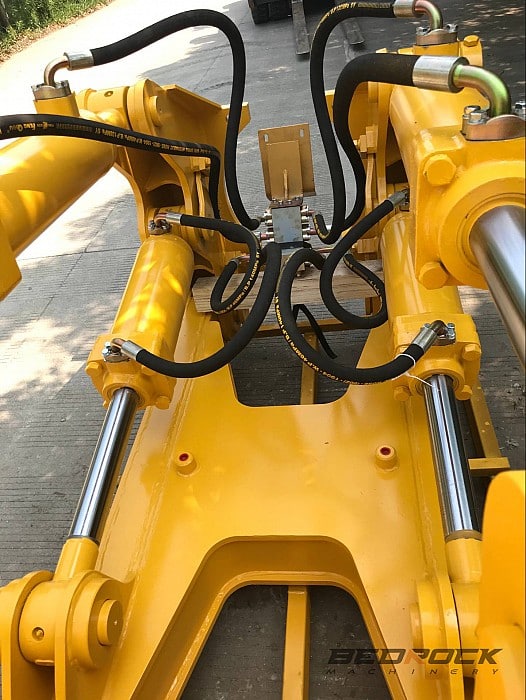4 BBL MS Ripper fits Komatsu D85 Bulldozer for Sale | Headwater Equipment
