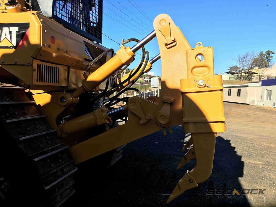 4 BBL MS Ripper fits CAT D7R D7H Bulldozer for Sale | Headwater Equipment