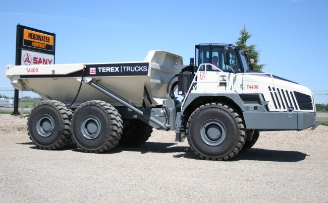 Side Profile of TEREX Trucks TA400