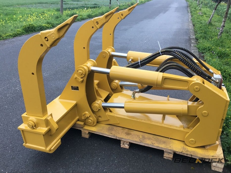 4 BBL MS Ripper fits Komatsu D65 Bulldozer for Sale | Headwater Equipment
