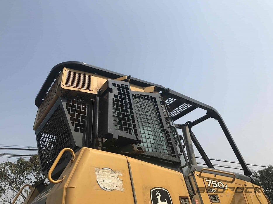 Screens and Sweeps fits John Deere 750J Bulldozer for Sale